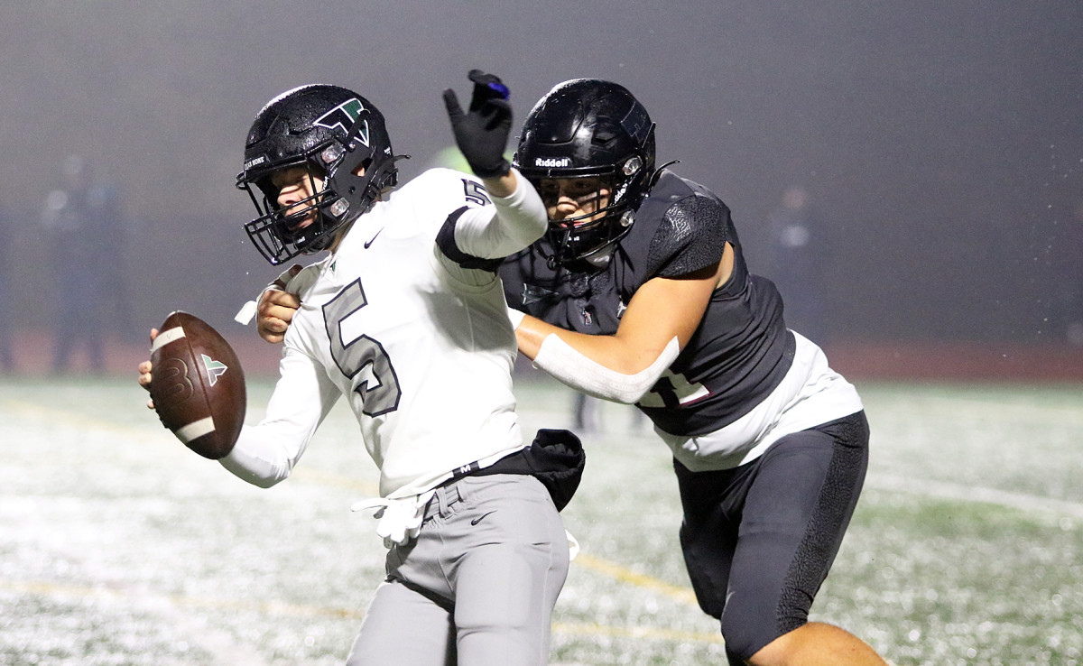Tualatin Tigard football Oregon October 28 2022 Dan Brood 20